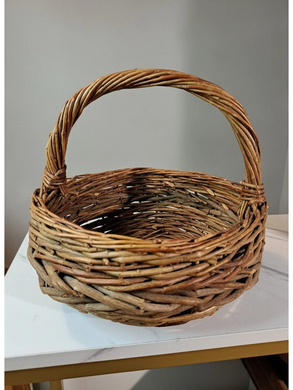 Vintage Rustic Country Hand-woven Vine Gathering Basket w/ Curved Handle 10